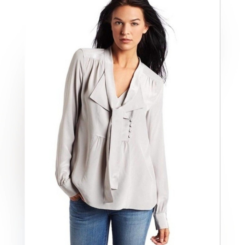 XXS BCBG MaxAzria Cleona 100%Silk Blouse Top